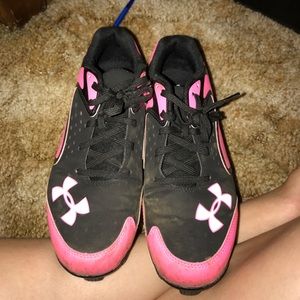 Softball cleats