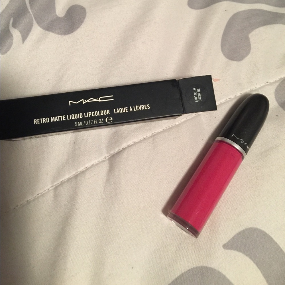 MAC authentic Matte liquid lip stain