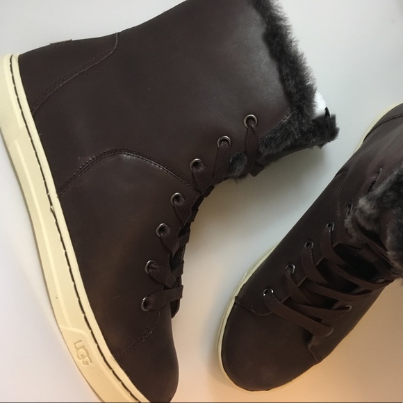 Last call! UGG Croft Luxe Leather (removing 11/4) - Picture 3 of 8