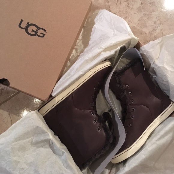 Last call! UGG Croft Luxe Leather (removing 11/4) - Picture 7 of 8