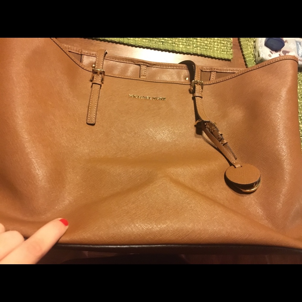Michael kors jet bag