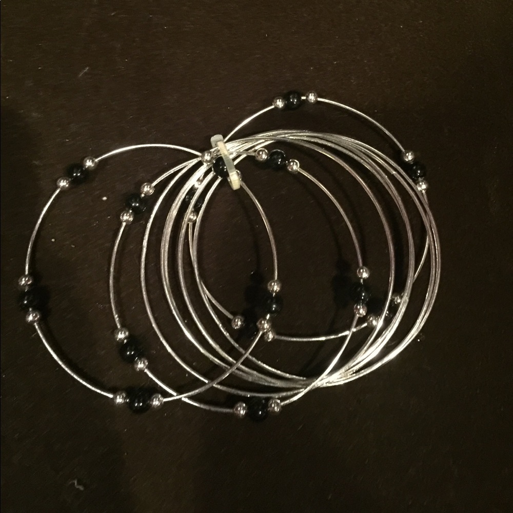 Set of bangles