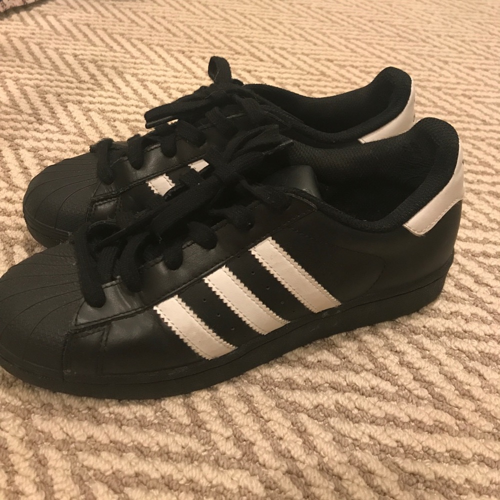 Adidas Originals Black & White Lowtop Sneakers
