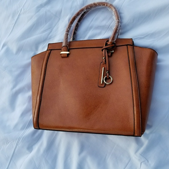 Bag in a bag plus wristlet - Picture 6 of 7