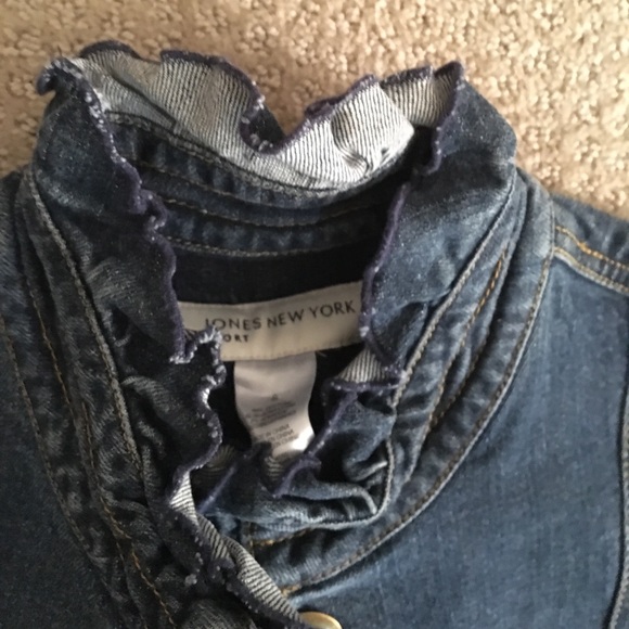 Jones New York Sport denim jacket with Ruffle trim - Picture 2 of 5