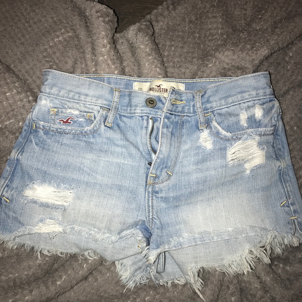 Light washed high waisted jean shorts size 00