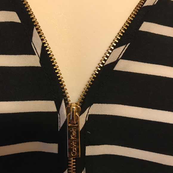 Calvin Klein black and white stripes Blouse - Picture 5 of 6