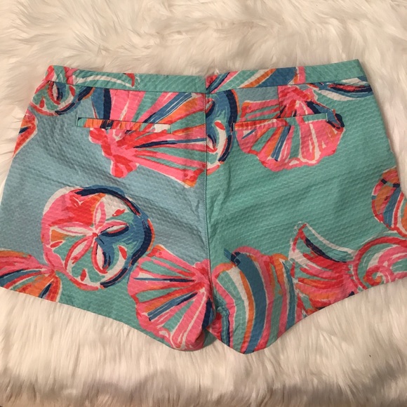 Lilly Pulitzer Shell Ocean Sea Print Shorts Size 8 - Picture 3 of 3