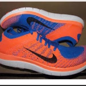 Nike tennis shoes. Women's size 7