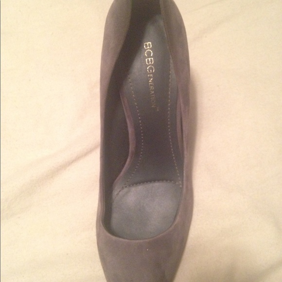 BCBG heels - Picture 2 of 3