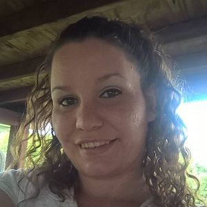 Meet your Posher, Stephany