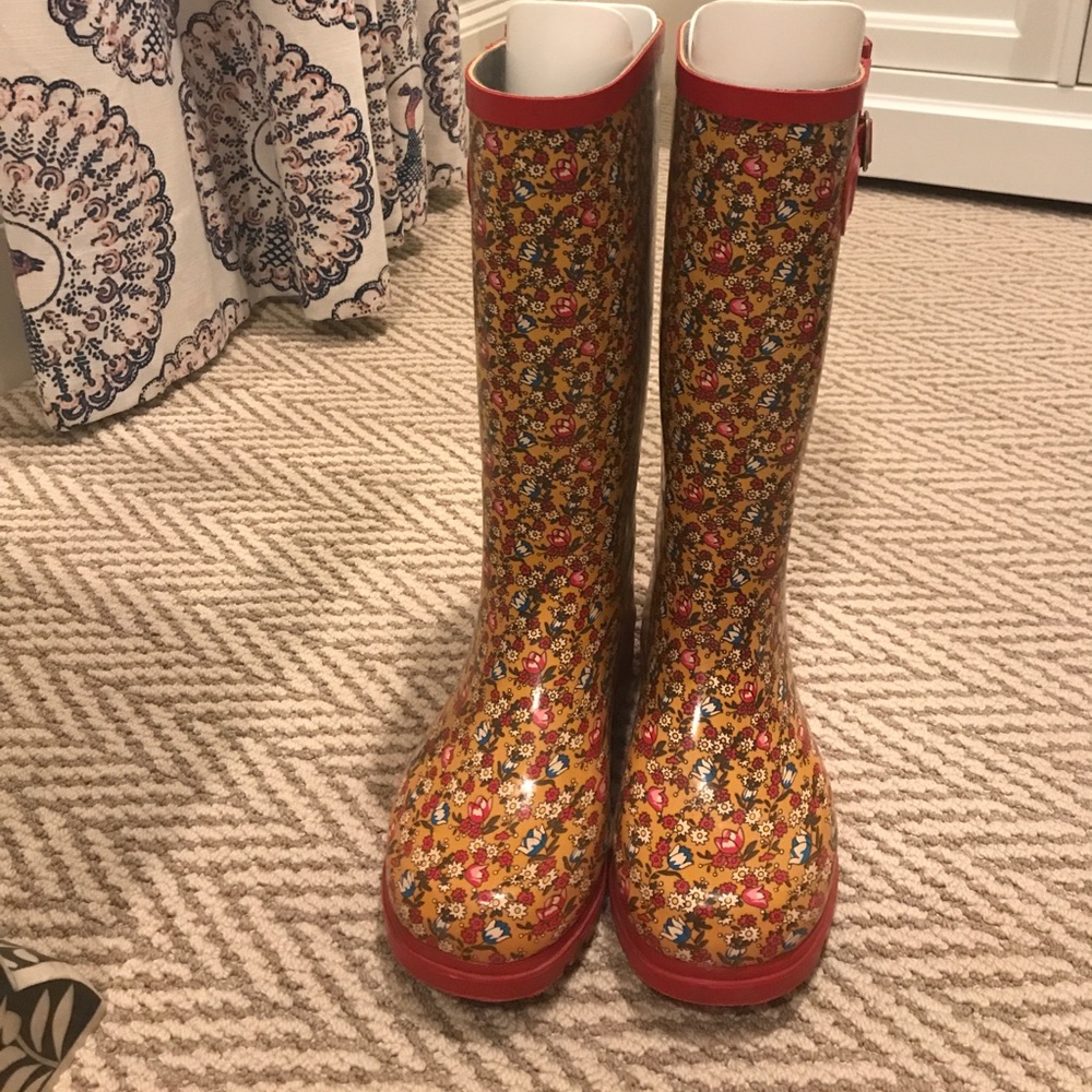 FLASH SALE Women's Nomad Puddles Rainboot