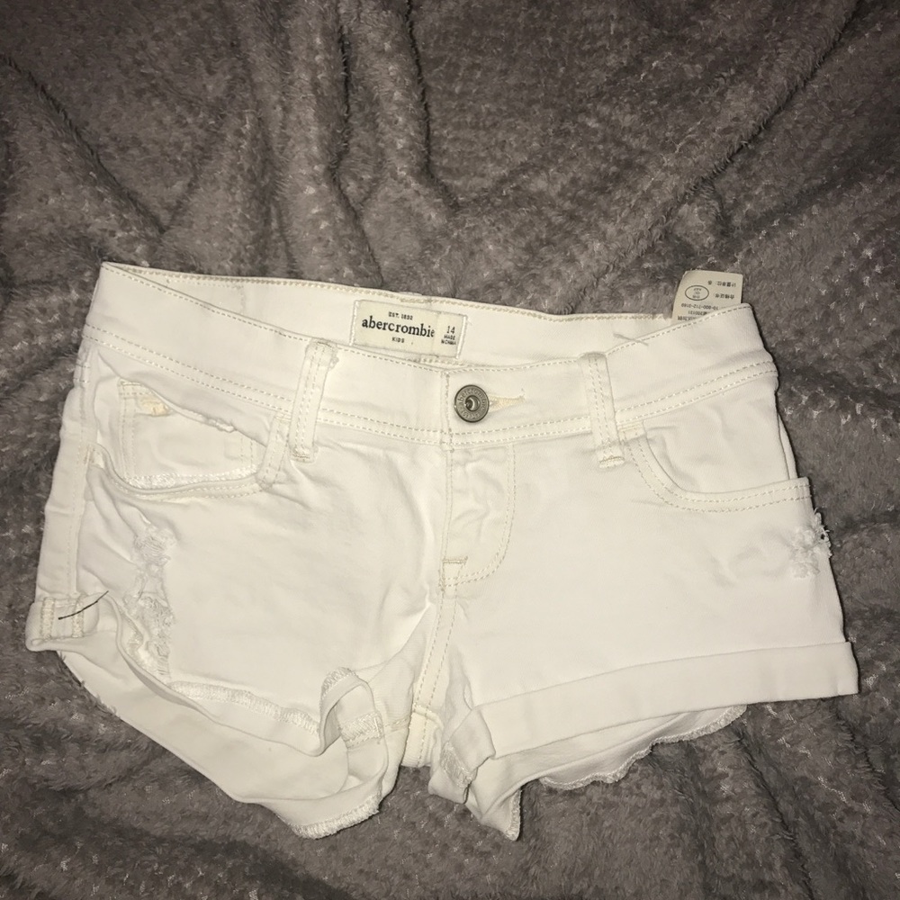 White low rise abercrombie kids shorts size 14