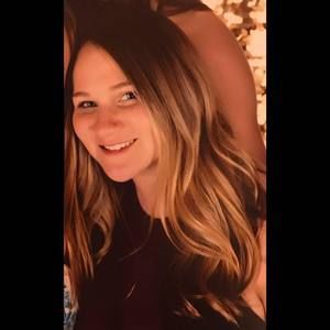 Meet your Posher, Becca