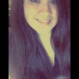 Meet your Posher, Holli