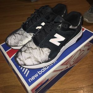 New balance rev lite 1550 size 9.5 men's