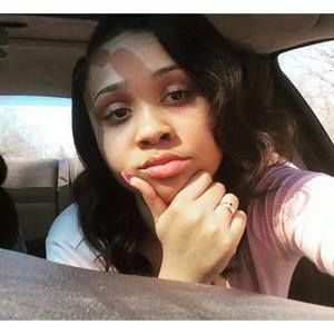 Meet your Posher, Bee