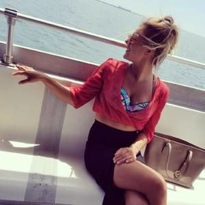 Meet your Posher, Deven