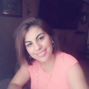 Meet your Posher, Alessandra