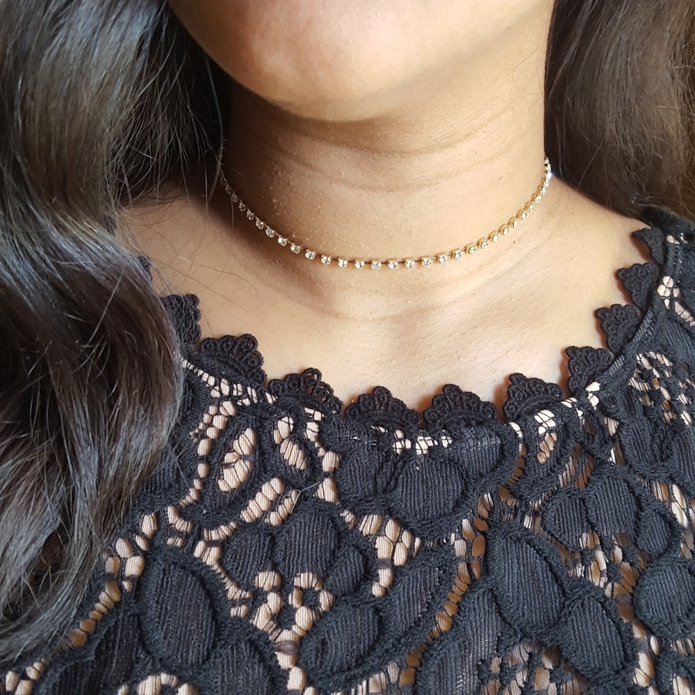 Dainty diamond choker