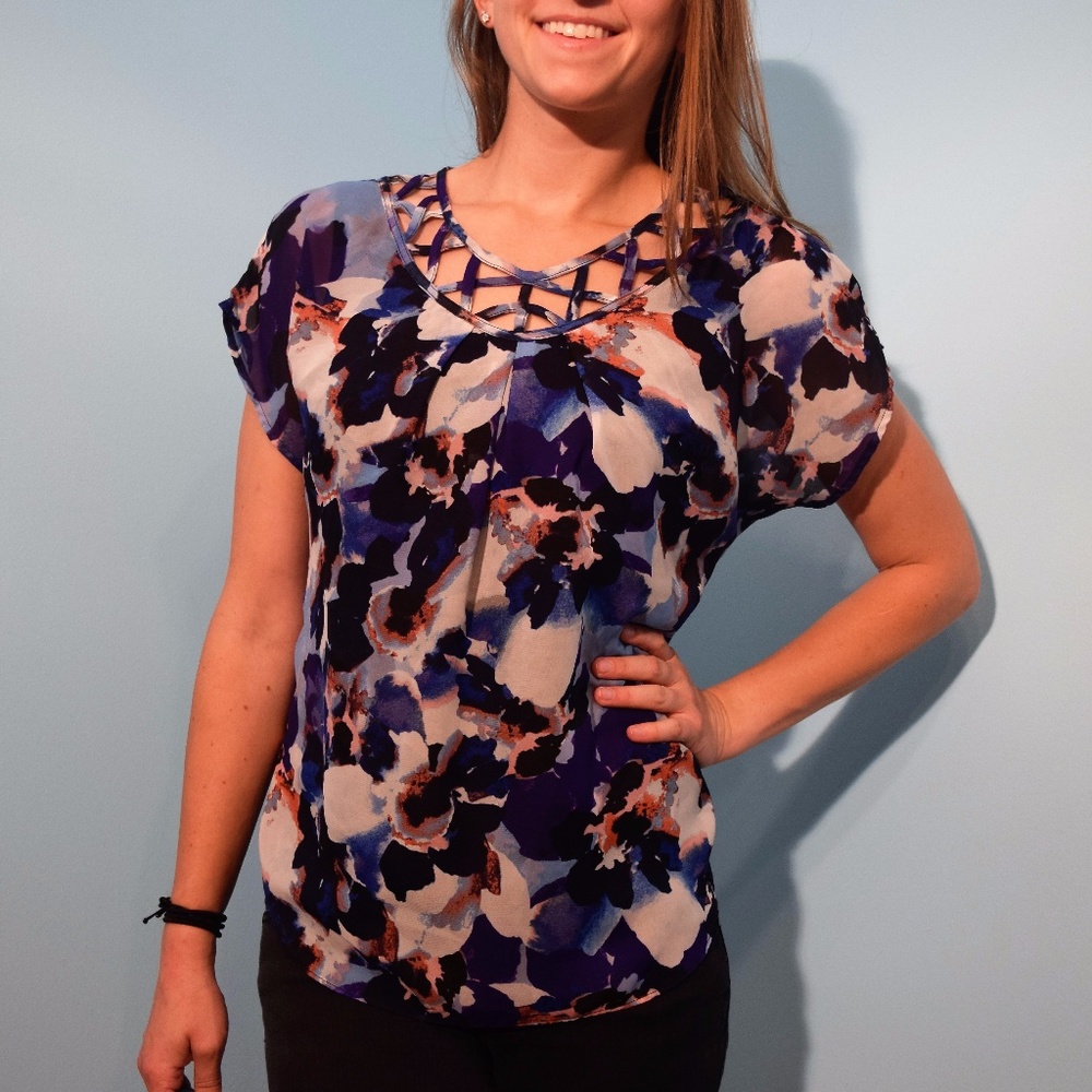 AB STUDIO Floral Blouse - Size Small - EUC