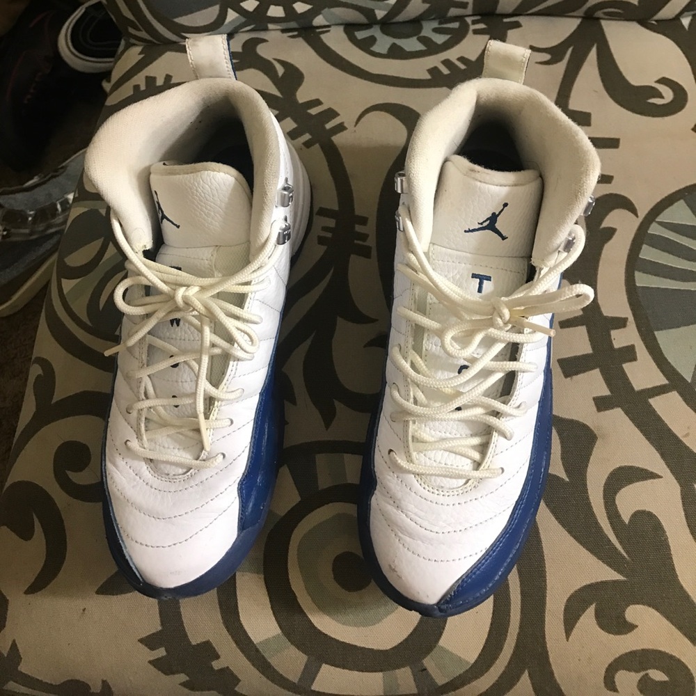 Jordan 12's French blue sz 6Y men 6