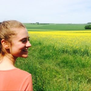 Meet your Posher, Anya