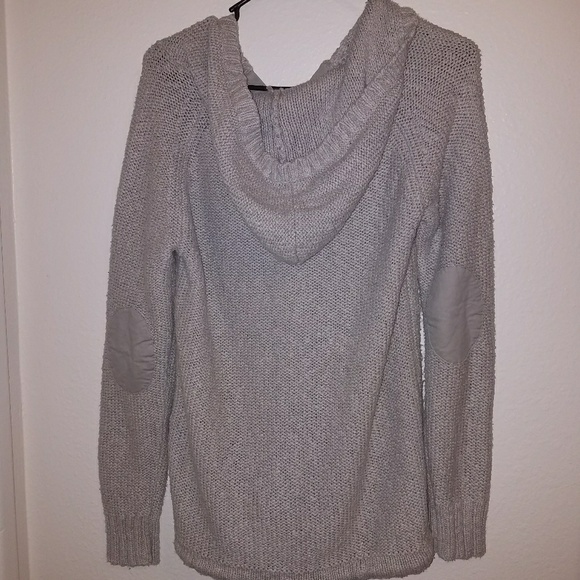 Cozy Old Navy Grey Knitted Hoodie - Picture 3 of 4