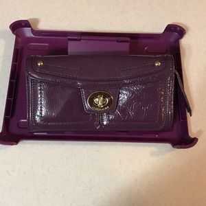 Coach wallet/wristlet patent leather