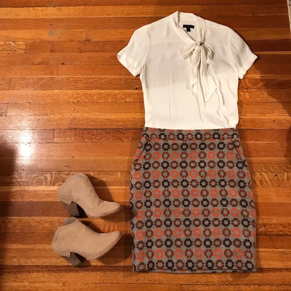 Forever 21 wool pencil skirt w/pockets