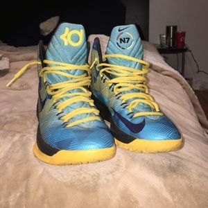 KD 5 N7 size 9