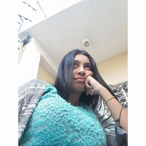 Meet your Posher, Ela