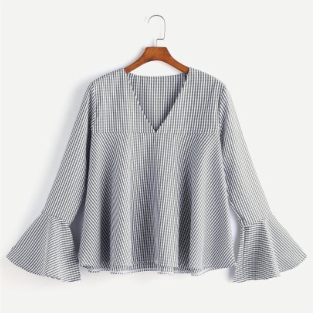 Gingham belle sleeve v-neck top!