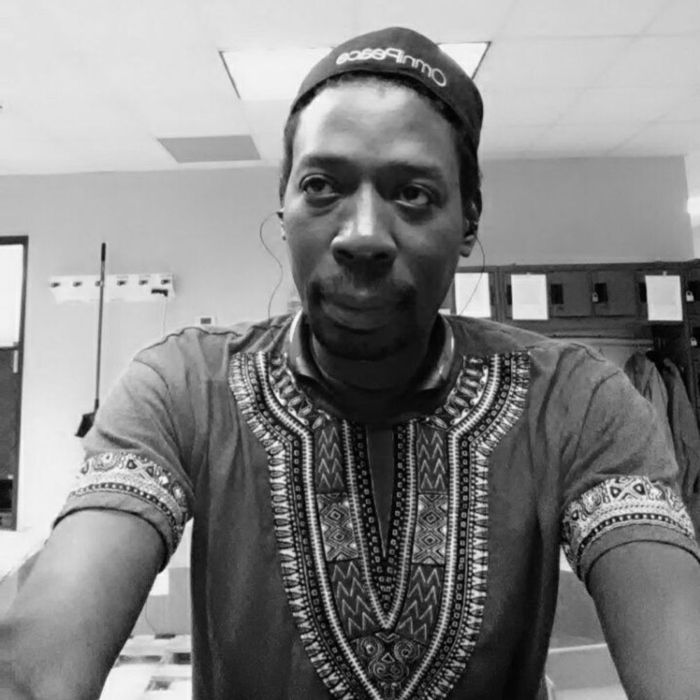 Meet your Posher, Mamadou