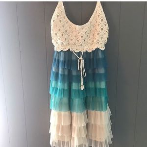 Adorable dress/shirt only worn like two times!