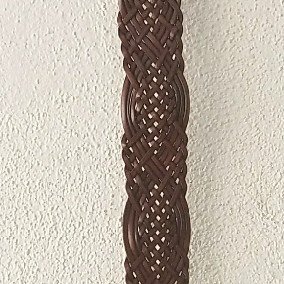 Woven designed belt. - Picture 3 of 4