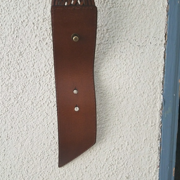 Woven designed belt. - Picture 4 of 4