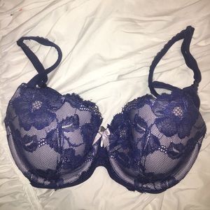 32 DD Victoria's Secret navy lace bra