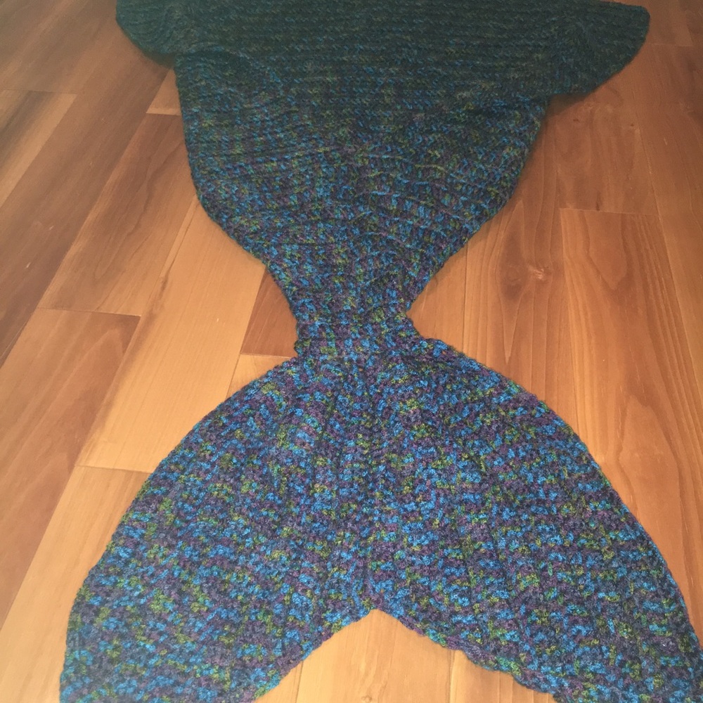 Crocheted mermaid tail blankets!! - Picture 2 of 5