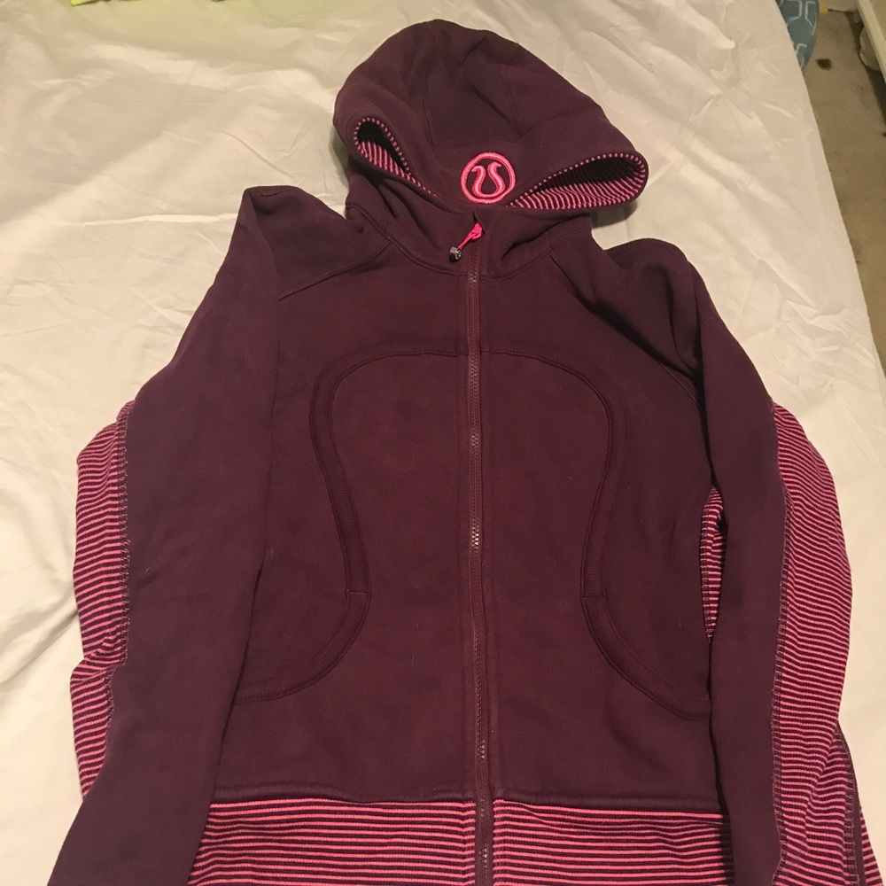 **USED** Lululemon sweatshirt size 12