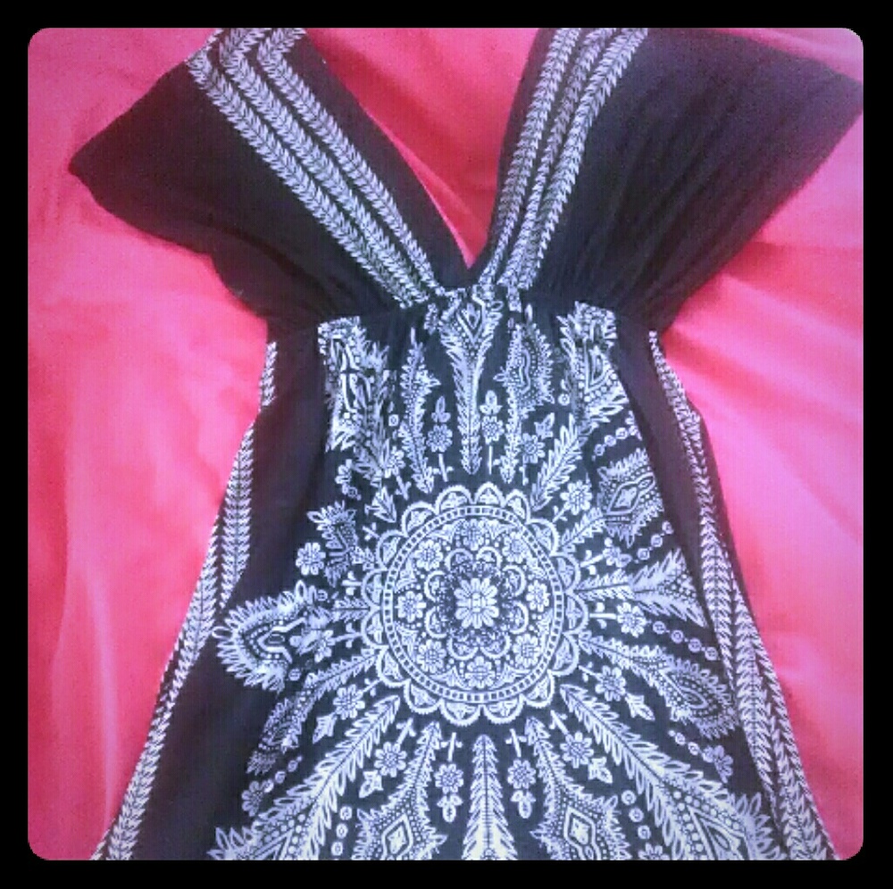 Medium Black & White printed bohemian style dress
