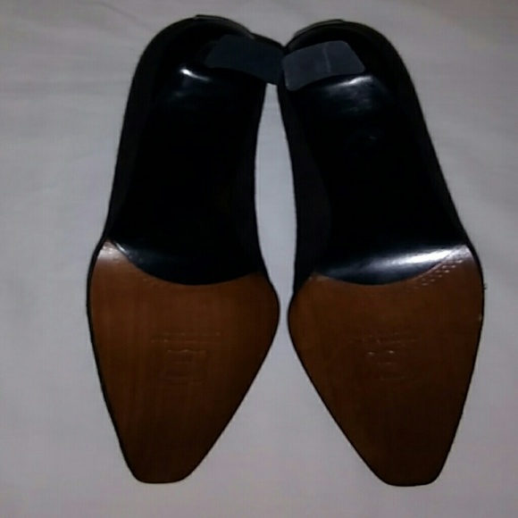 NWOB Stuart​ Weitzman Brown Suede Pumps, Sz 7.5 AA - Picture 4 of 8