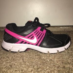 Women's Downshifter 5 Running Shoe