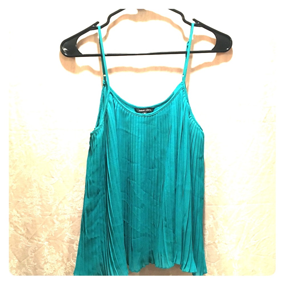 Flowy tank
