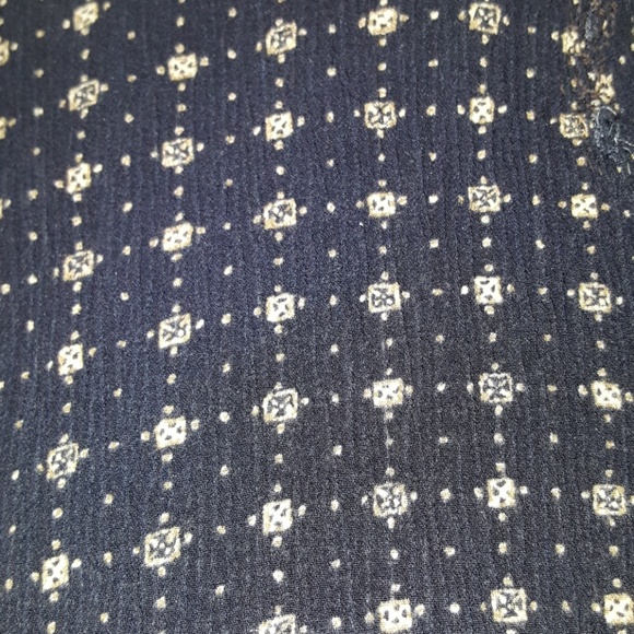 Jaclyn Smith blouse - Picture 3 of 3