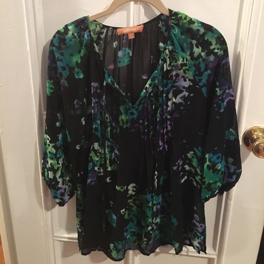 Ellen Tracy blouse with flowers