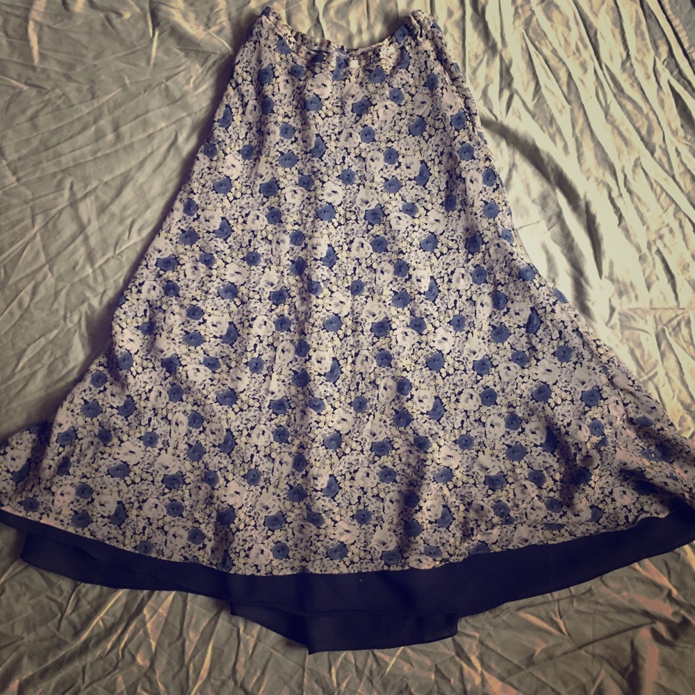 Jones New York Silk/ Polyester Maxi Skirt