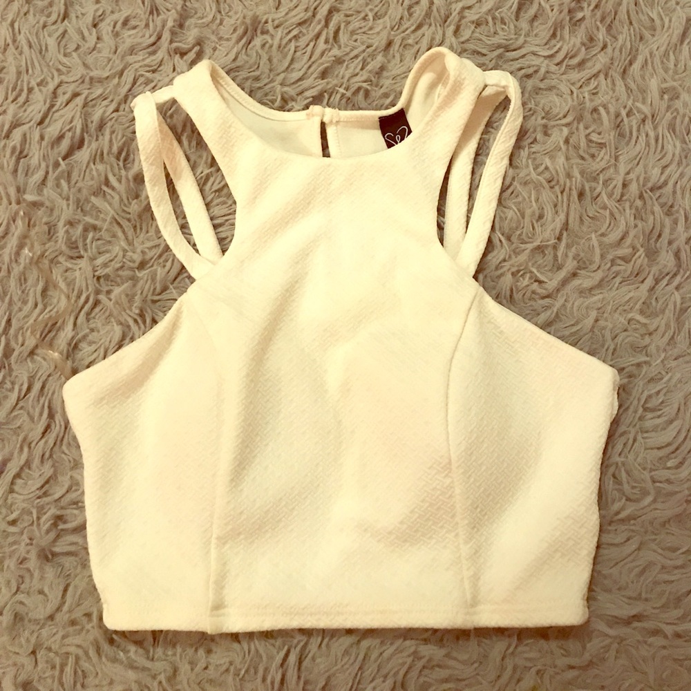 CROP TOP