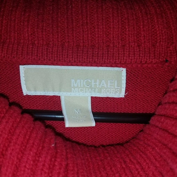 Michael Kors Red Turtle Neck - Picture 2 of 3