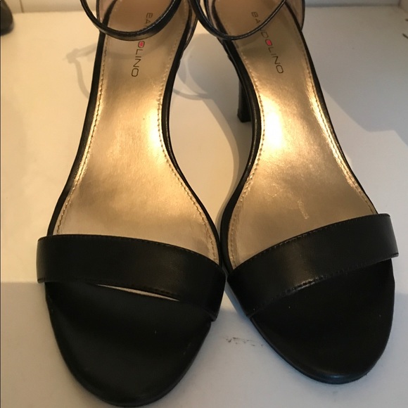 Black Small Heels - Picture 3 of 6